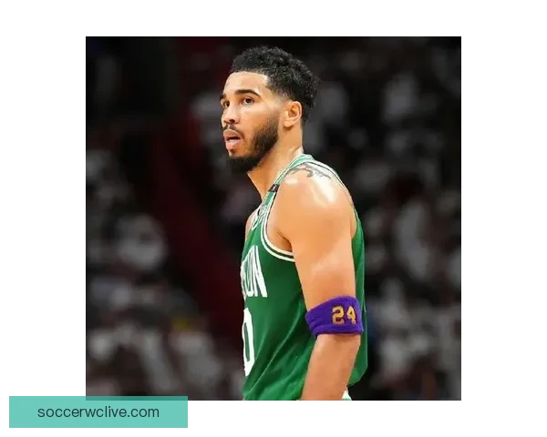 塔图姆解锁14000分成为历史第五年轻前锋仅次于詹杜瓜